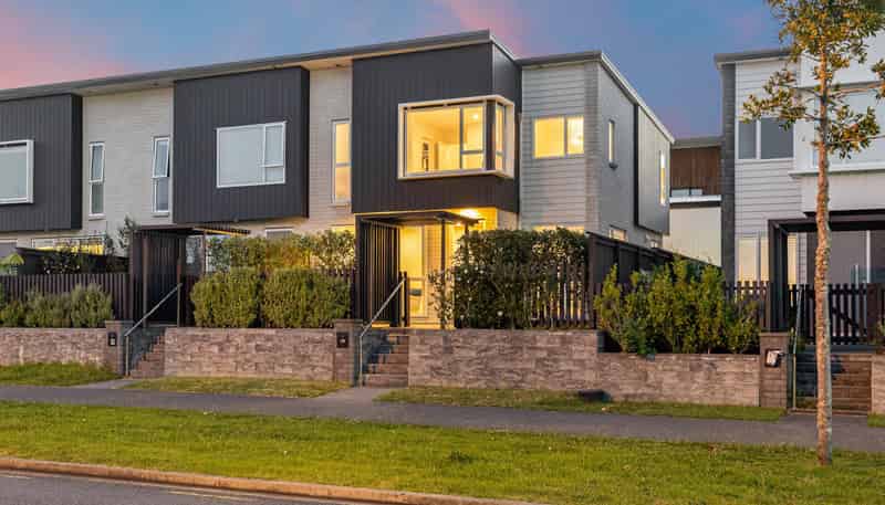 155 Millwater Parkway, Millwater