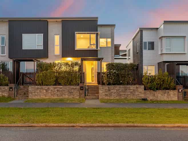 155 Millwater Parkway, Millwater