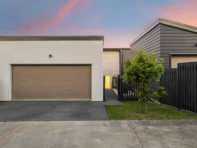 155 Millwater Parkway, Millwater
