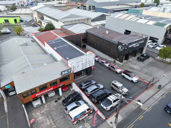 High-End Warehousing with Church St profile 