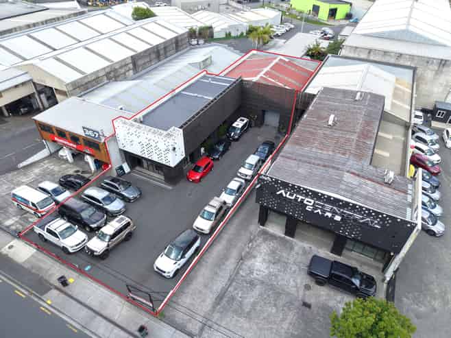 High-End Warehousing with Church St profile 