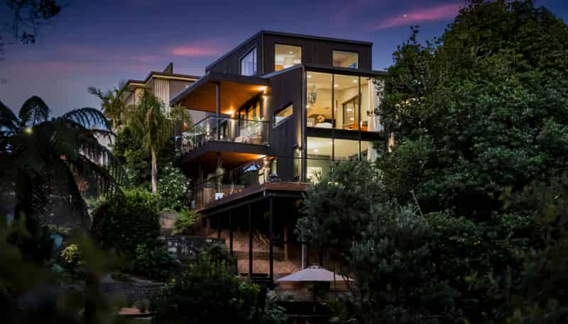 12A Baring Terrace, Strandon