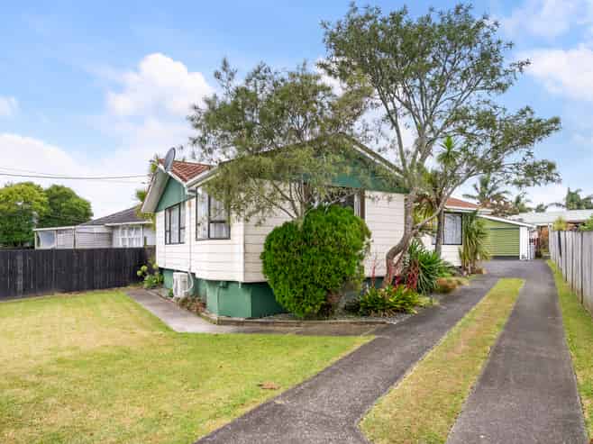 54 Woodglen Road, Glen Eden