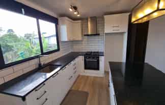 2/15 Cyril Cres, West Harbour