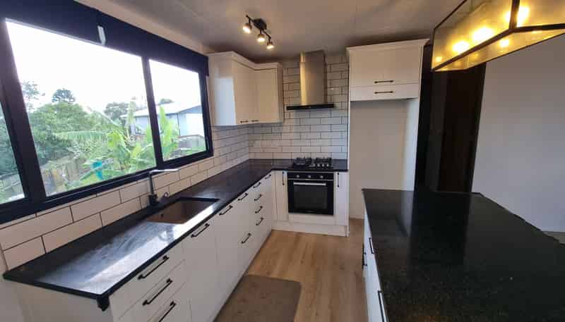 2/15 Cyril Cres, West Harbour