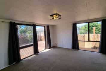 2/15 Cyril Cres, West Harbour