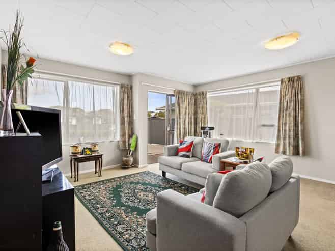 1/5 Somerset Place, Taradale