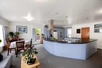 20 Anthony Crescent, Bader