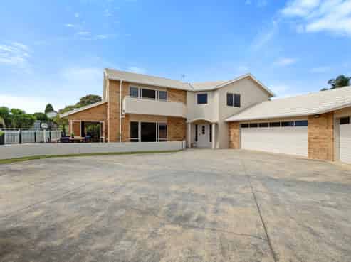 10A Shelter Grove, Frankleigh Park