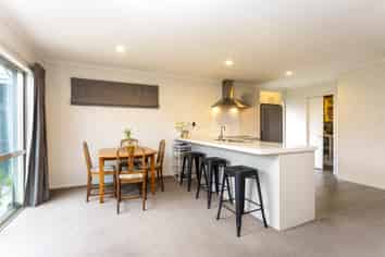 2/274  Burwood Road , Burwood