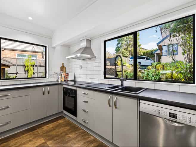 61A Jaemont Avenue, Te Atatu South