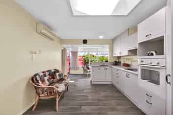 3/126 Stanmore Road, Linwood