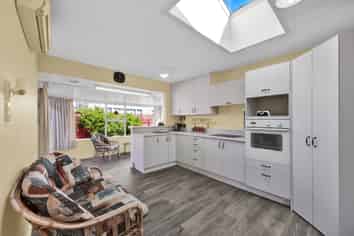 3/126 Stanmore Road, Linwood