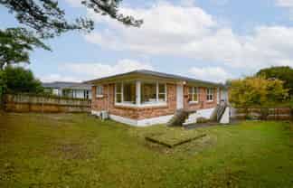 1/40 Cheval Drive, Totara Vale