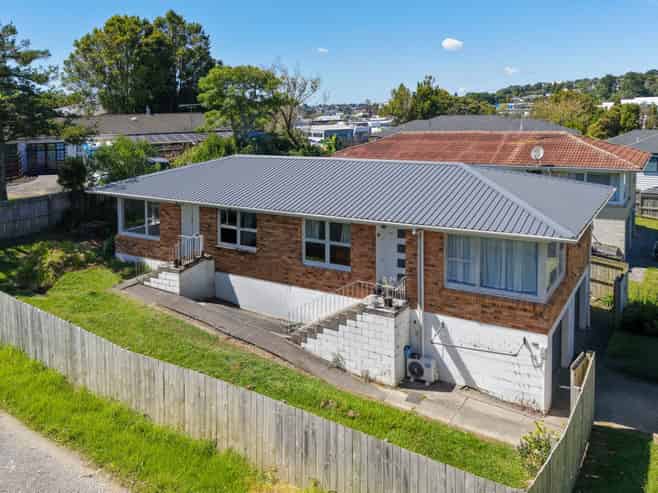 1/40 Cheval Drive, Totara Vale