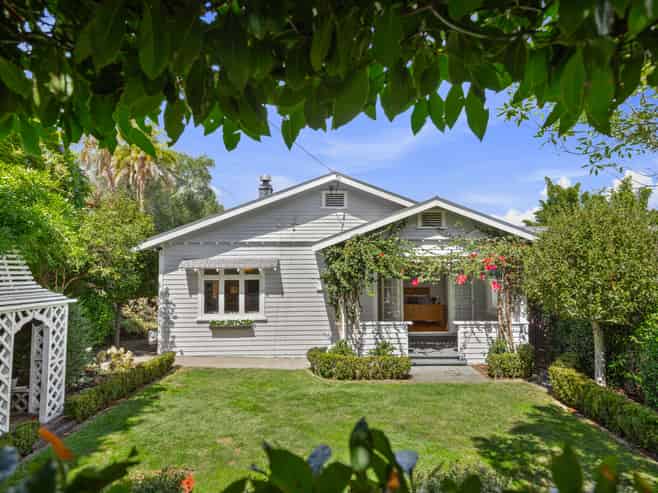 23 Ewen Alison Avenue, Devonport