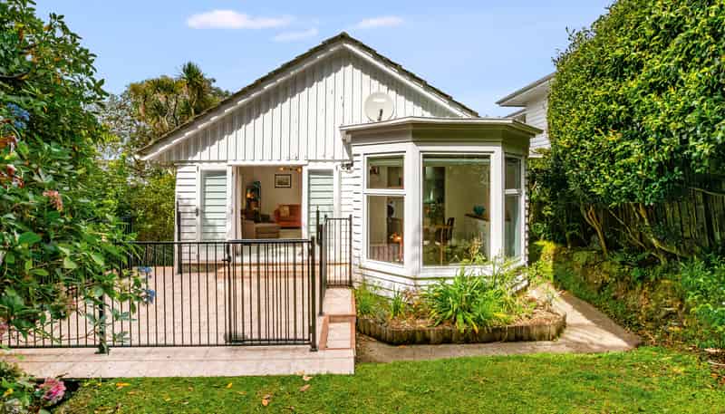 48 Homewood Crescent, Karori