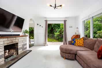 48 Homewood Crescent, Karori