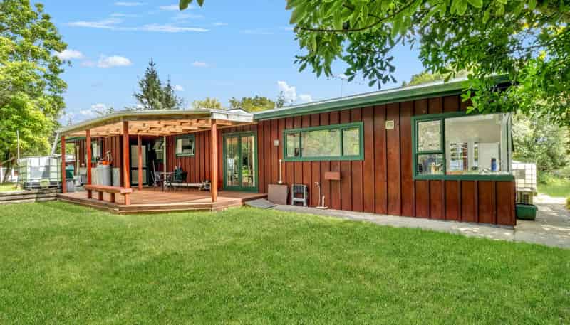 189 Wallace Road, Koputaroa