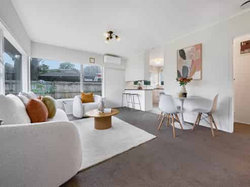 2/40 Cheval Drive, Totara Vale