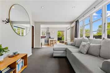 19 Pitcairn Crescent, Bryndwr