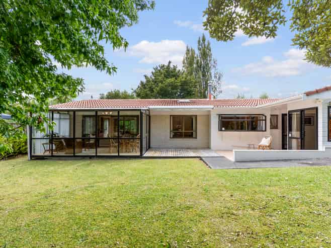 11A Oates Road, Glen Eden