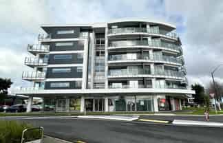 Large Retail Vacancy 