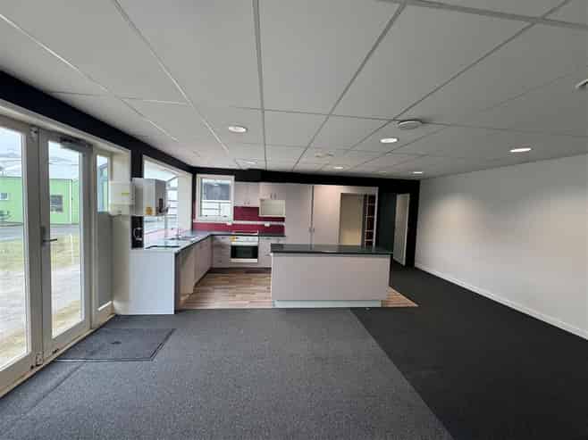 Yard, Office and Storage Available