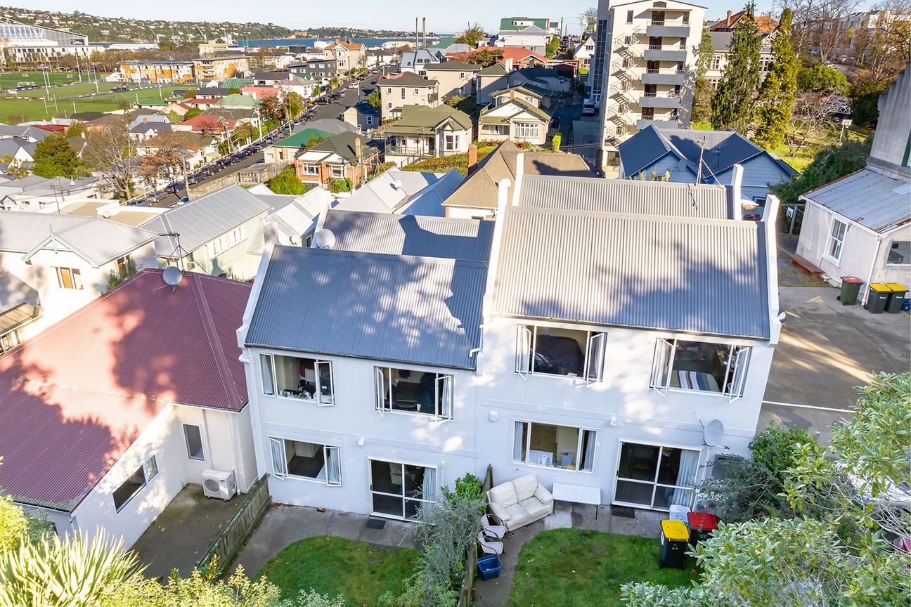 5-bedroom flat on Lovelock - Available Now - Widok 2