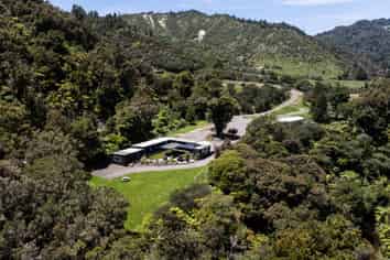 2109 Okau Road, Tongaporutu