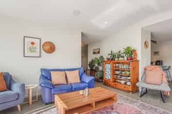 59 Sunningdale Drive, STOKE