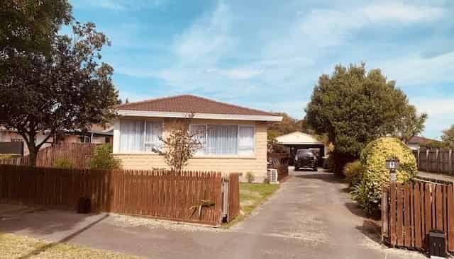 9 Daytona Place, Parklands