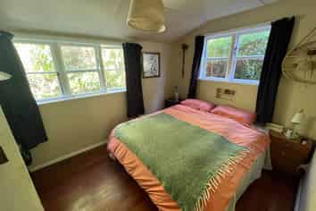 48 Victory Avenue, Karori