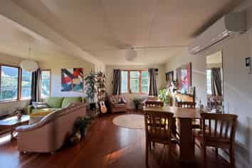 48 Victory Avenue, Karori