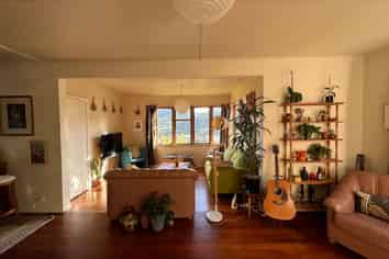 48 Victory Avenue, Karori