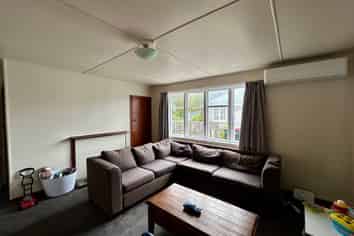 11 Scanlon Place, Westport