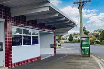 275 Pine Hill Road, Liberton