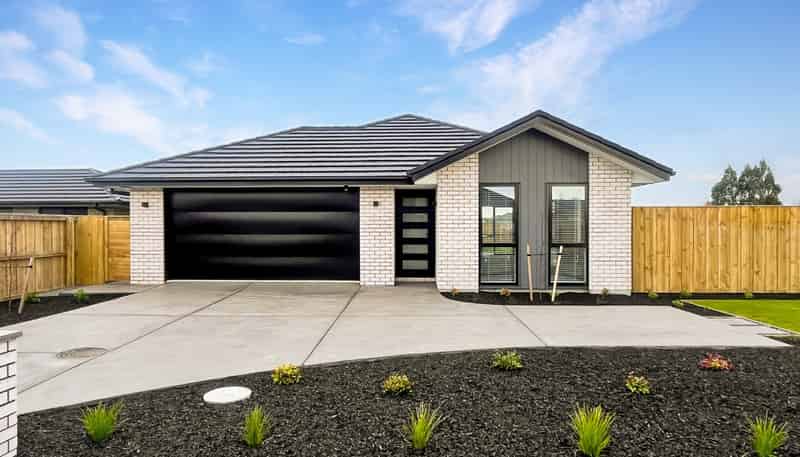 3 Upham Way, Amberley