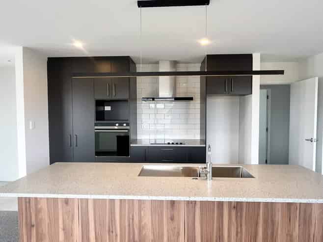 3 Upham Way, Amberley