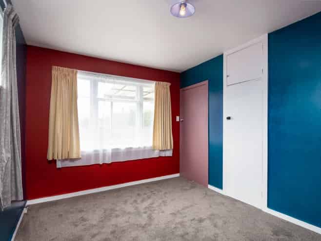 190 Maxwell Road , Redwoodtown