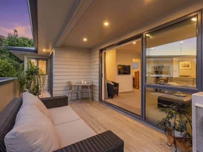 18 KO PLACE, Pyes Pa