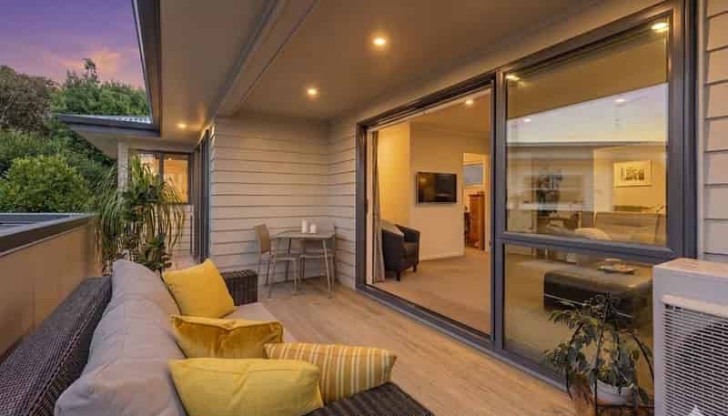 18 KO PLACE, Pyes Pa