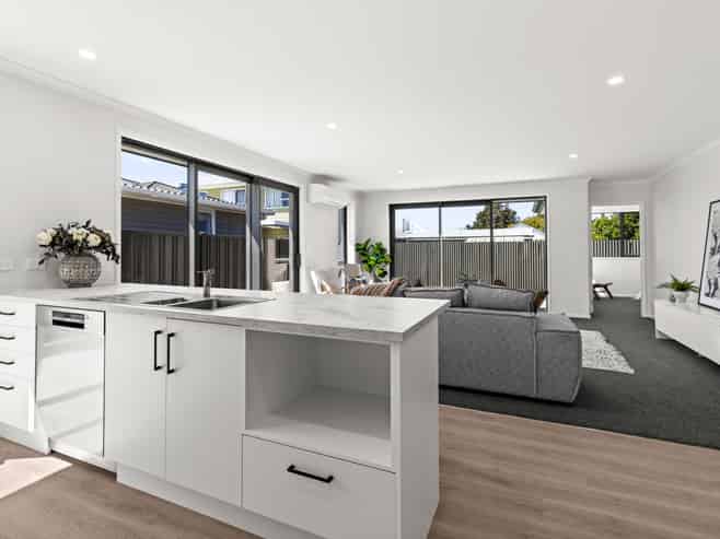 13A Warwick Crescent, Taradale