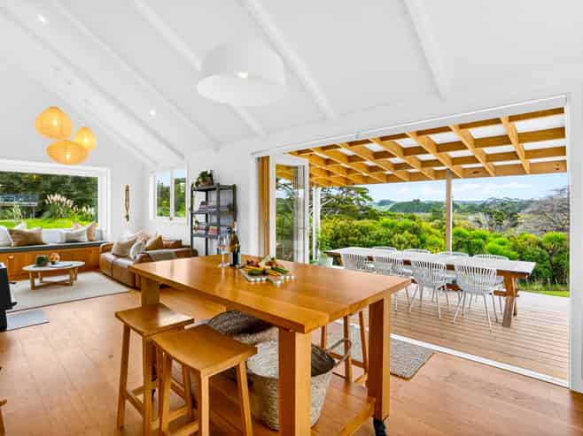 22 Te Whau Lane, Snells Beach