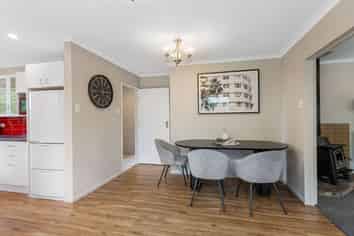 17 Devon Crescent, Darfield