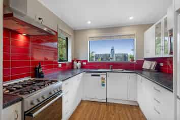 17 Devon Crescent, Darfield