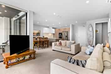 305/64 Te Oneroa Way, Long Bay