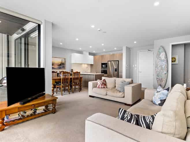 305/64 Te Oneroa Way, Long Bay