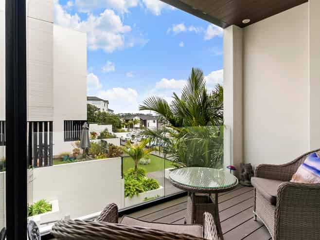 305/64 Te Oneroa Way, Long Bay