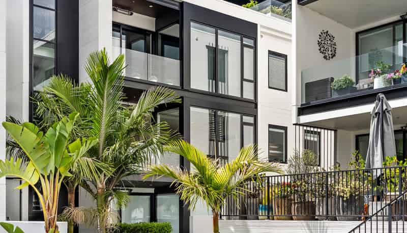 305/64 Te Oneroa Way, Long Bay